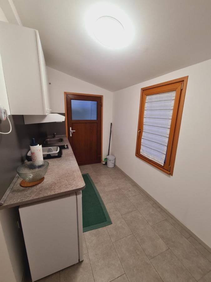 Countryside Apartment Koper Extérieur photo